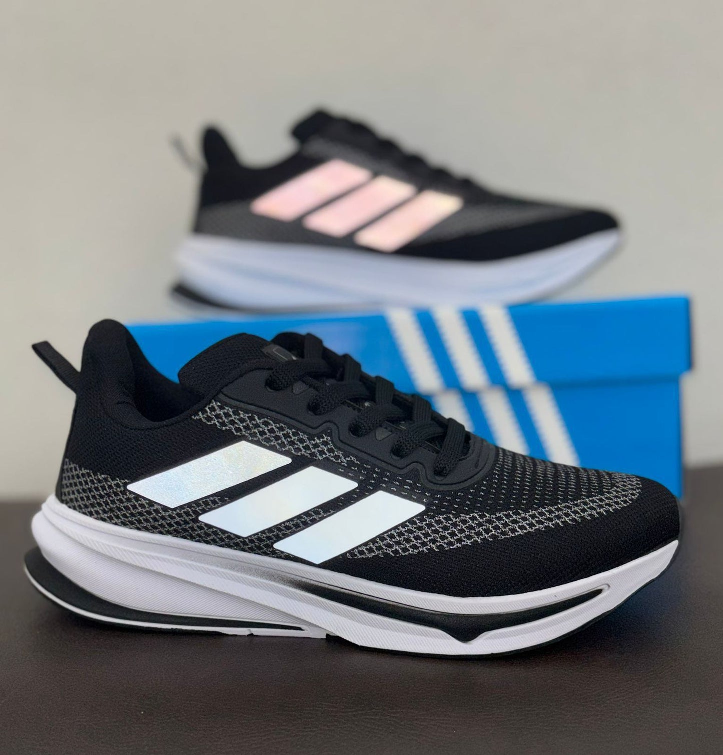 ADIDAS SUPER NOVA