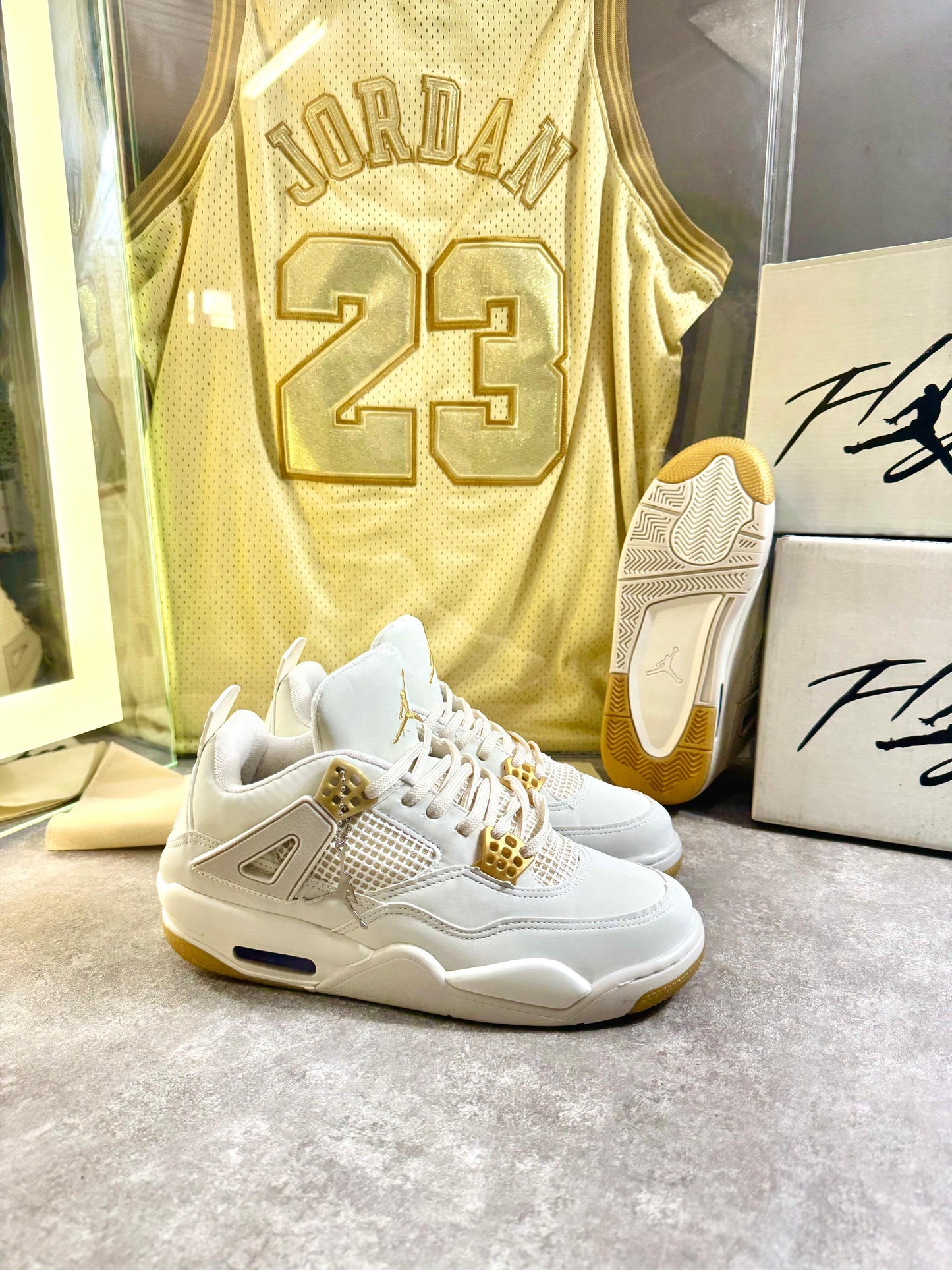 NIKE JORDAN MARS 4