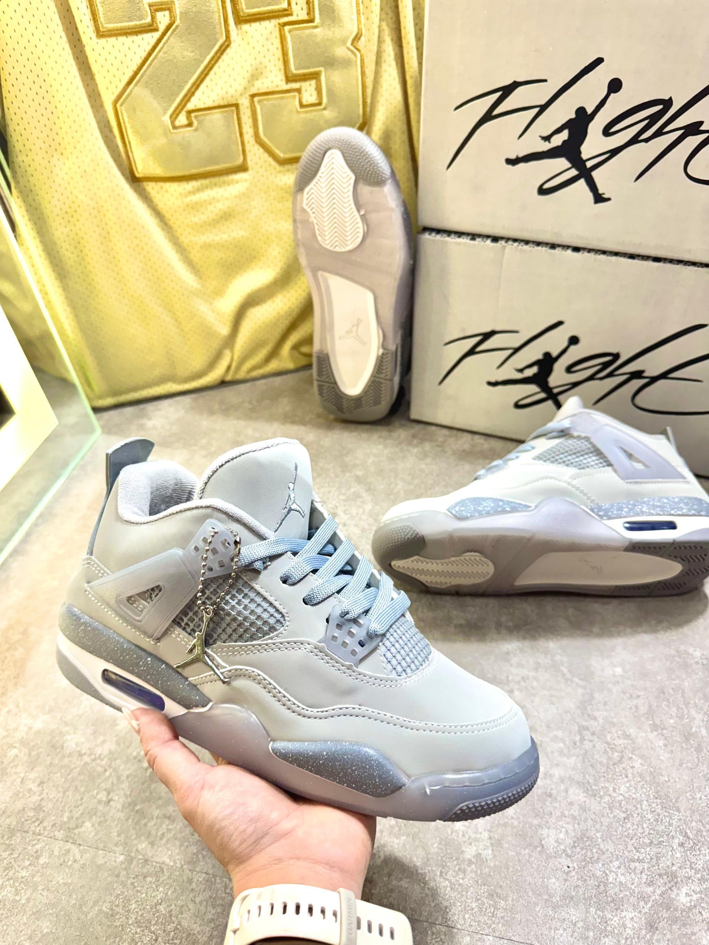 NIKE JORDAN MARS 4