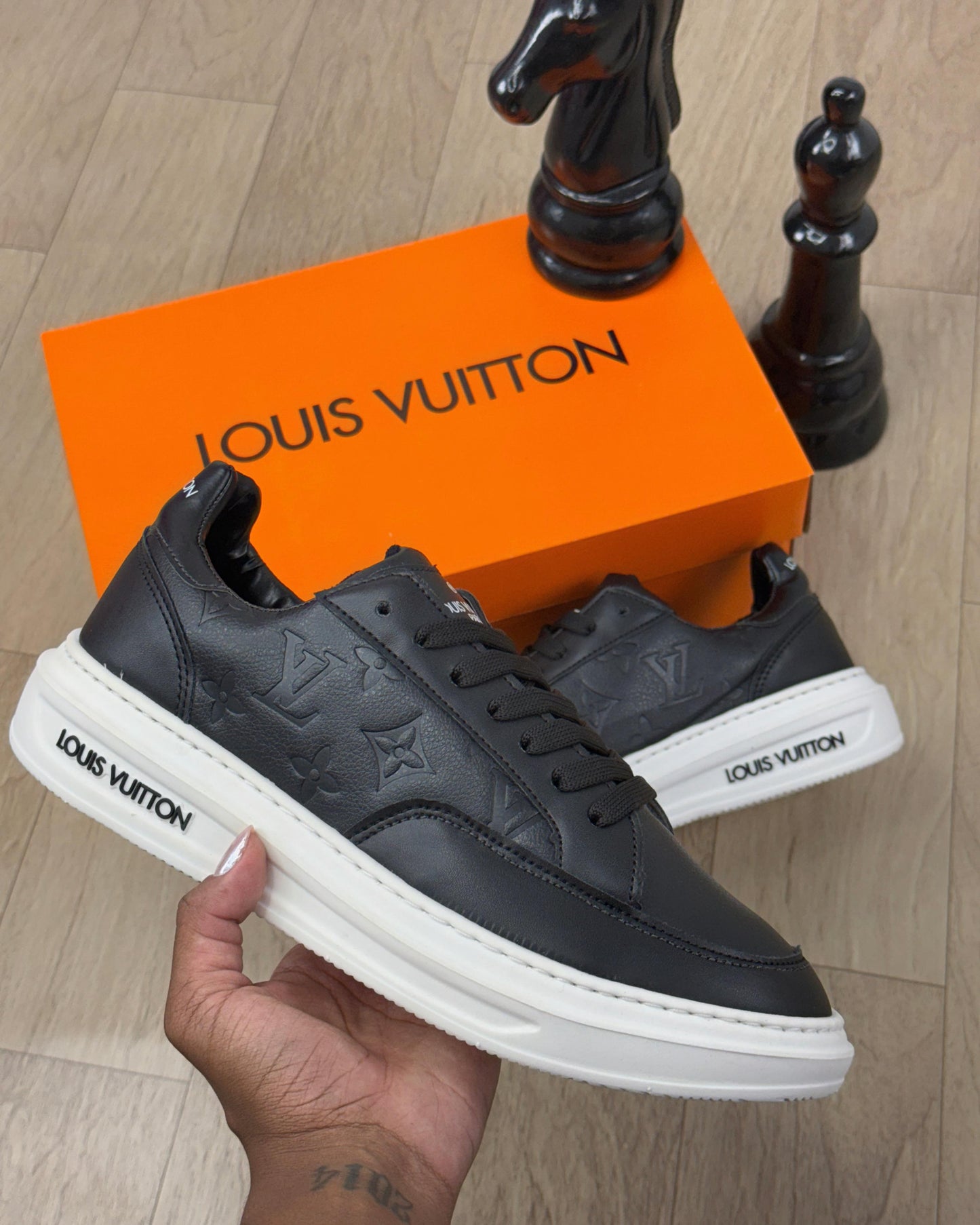 LOUIS VUITTON BEVERLY HILLS