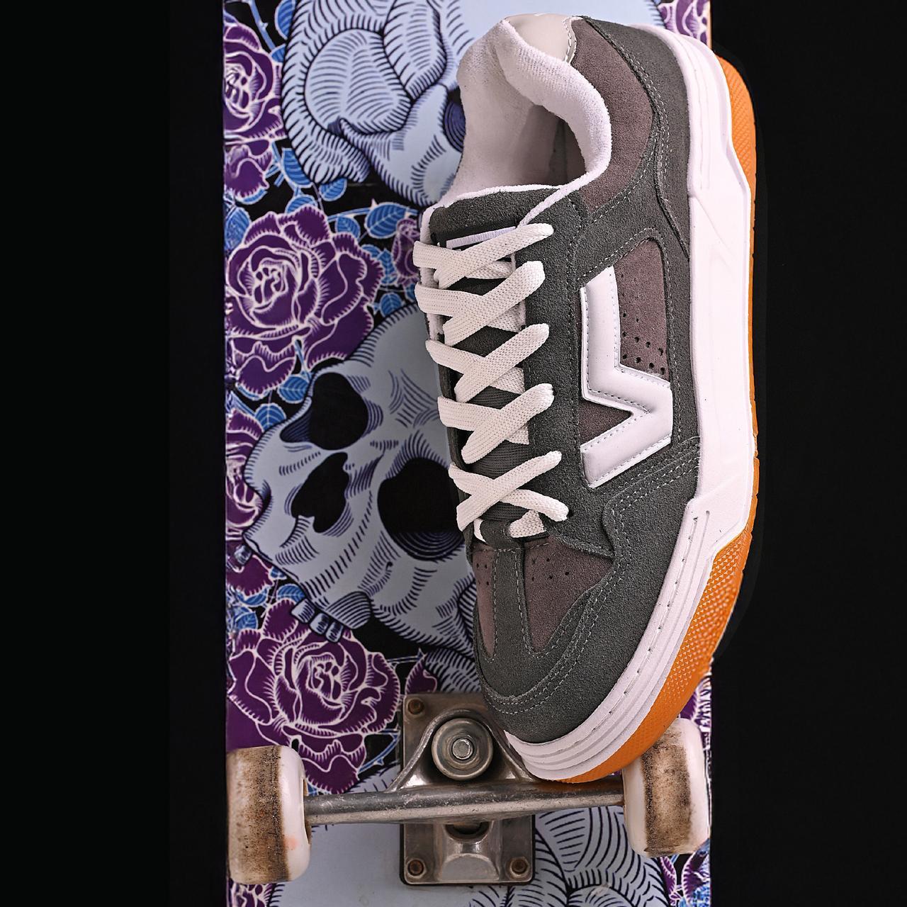VANS UPLAND