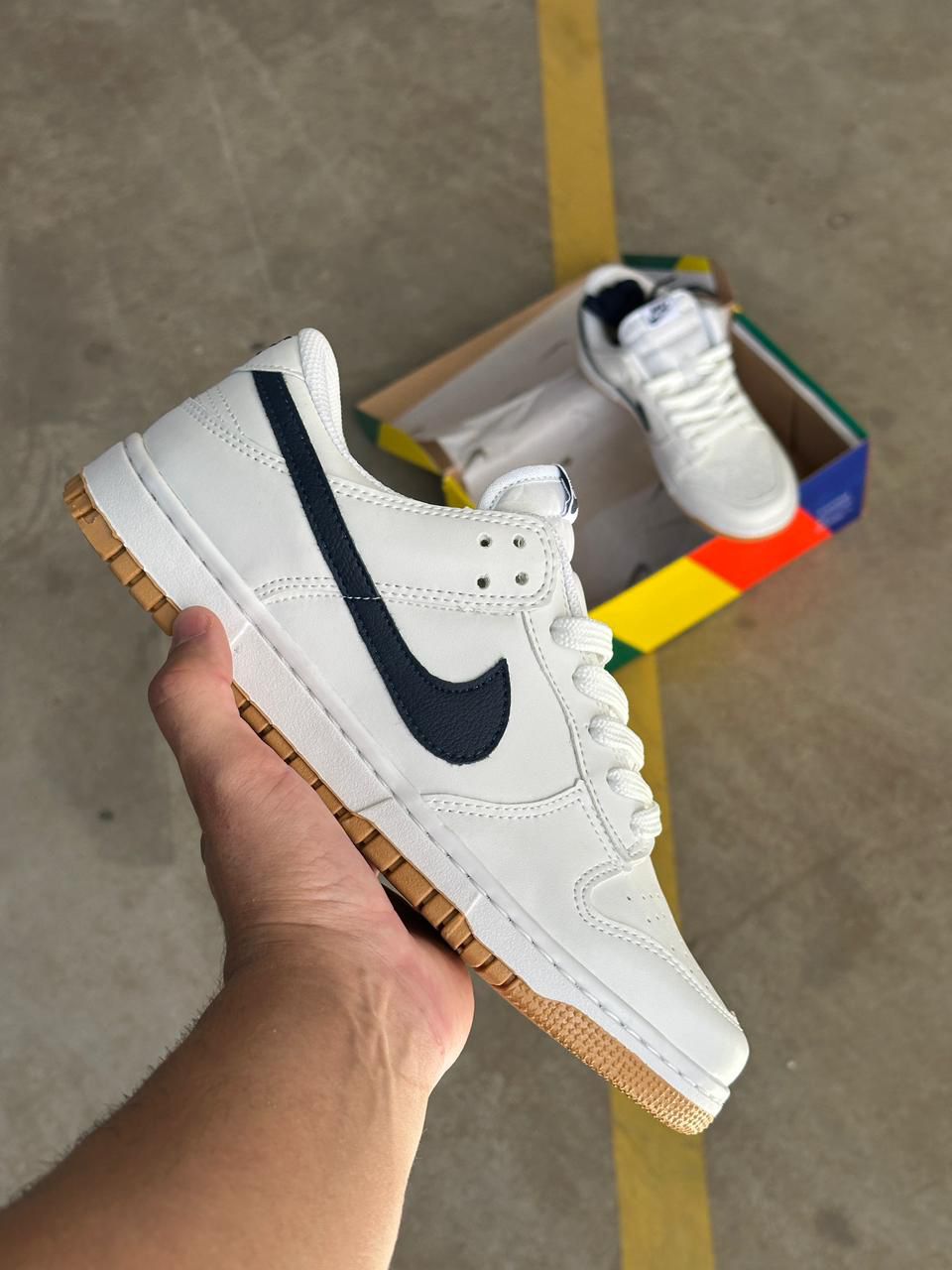 NIKE DUNK LOW