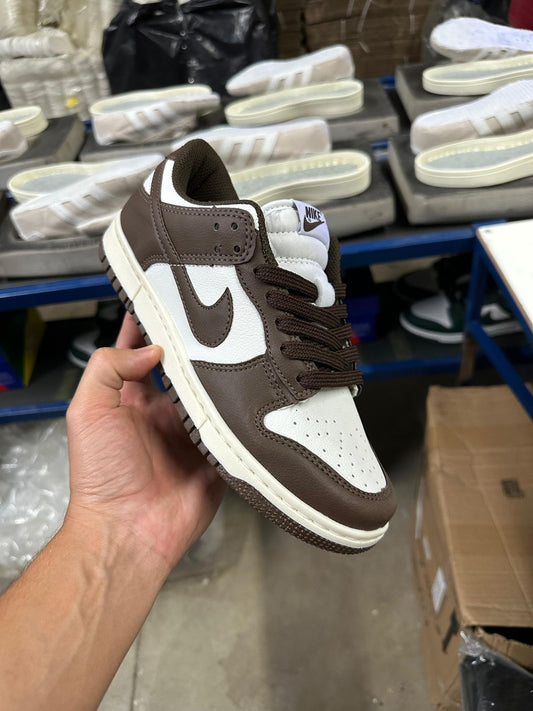 NIKE DUNK LOW