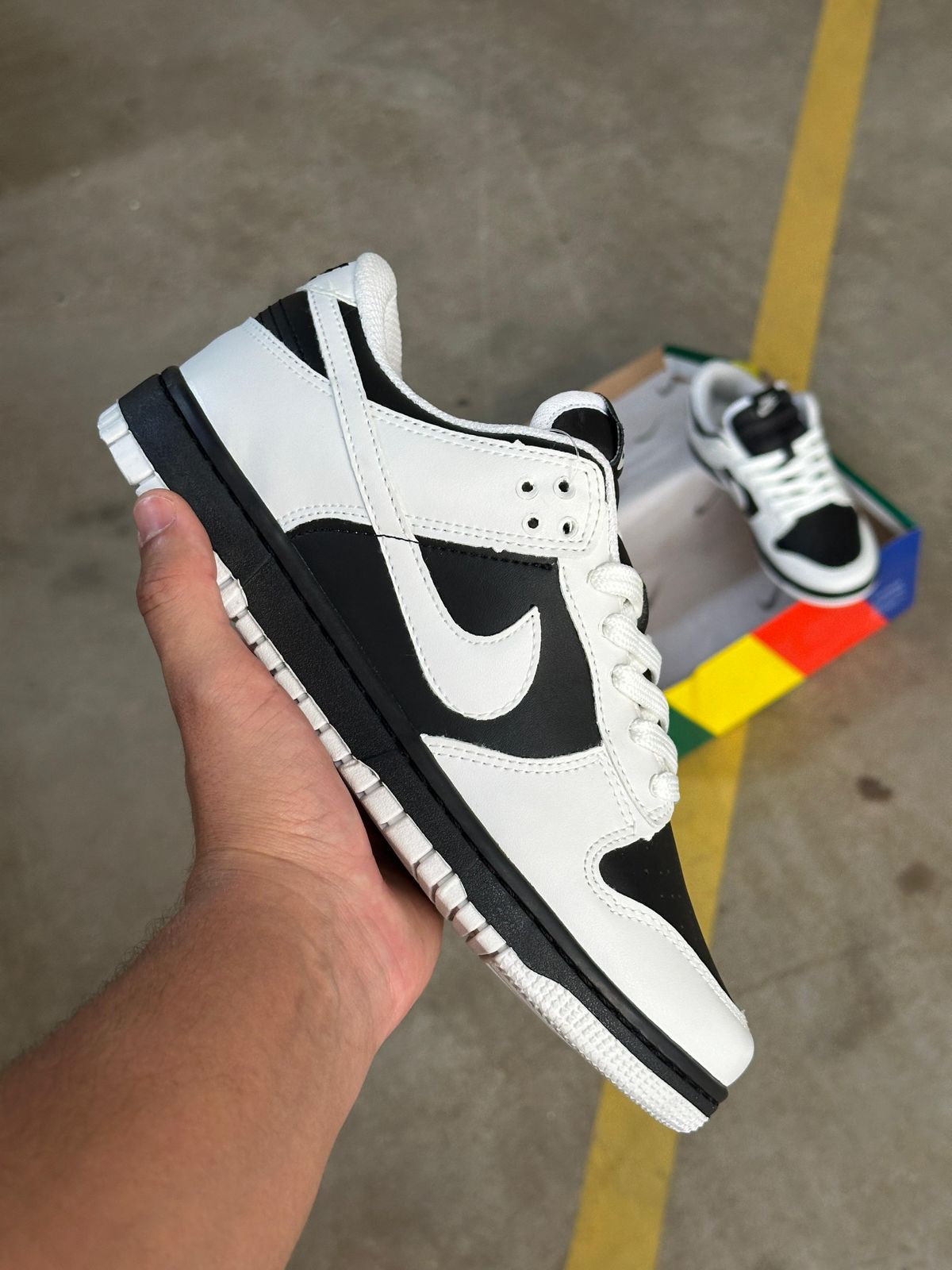 NIKE DUNK LOW