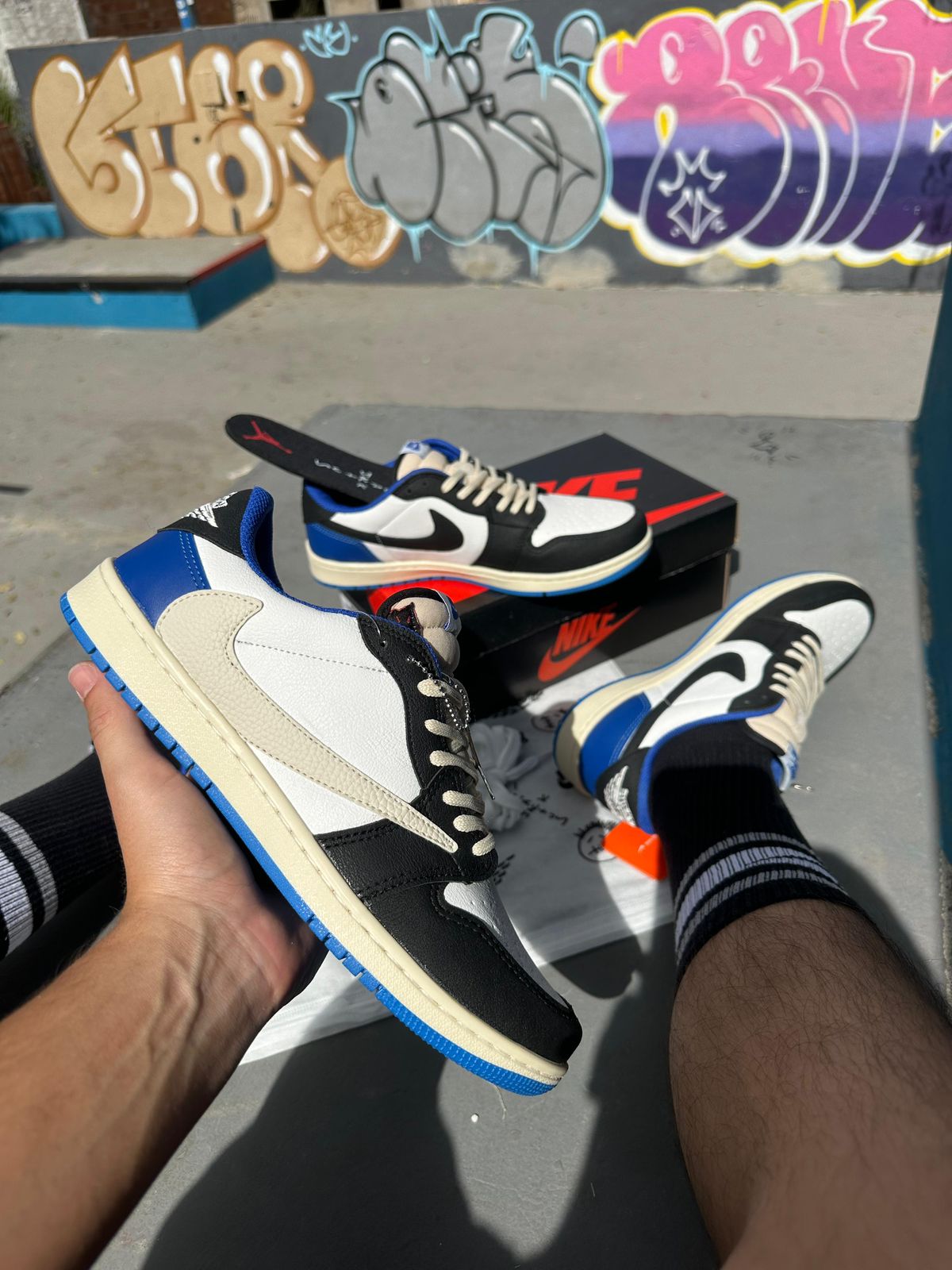 NIKE JORDAN TRAVIS SCOTT