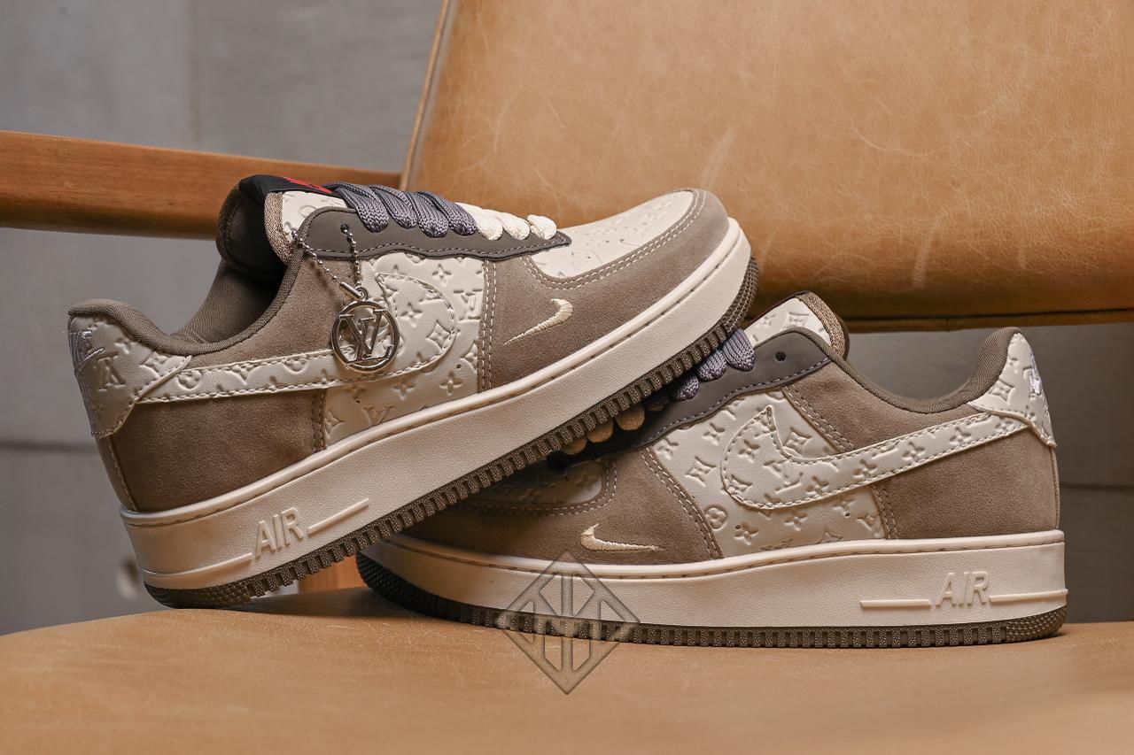 NIKE AIR FORCE LOUIS VUITTON