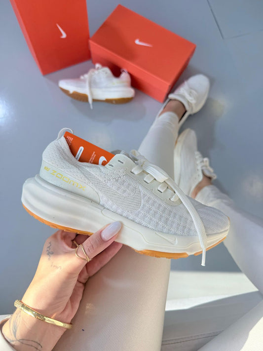 NIKE ZOOM X INVINCIBLE RUN3