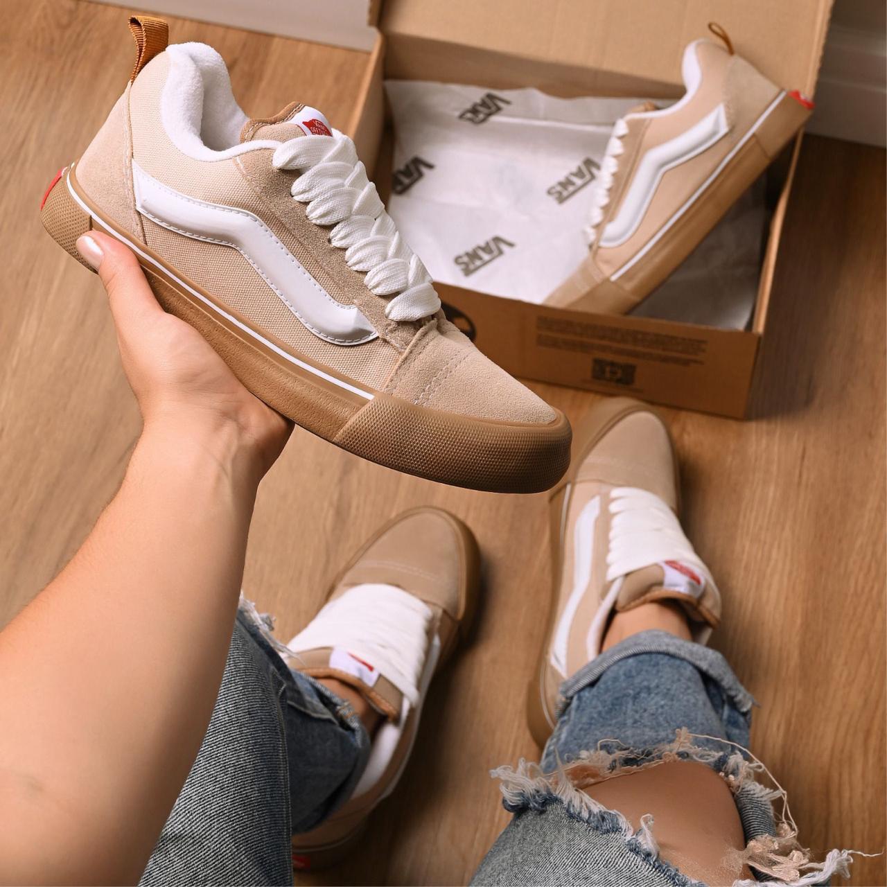 VANS KNU SKOOL