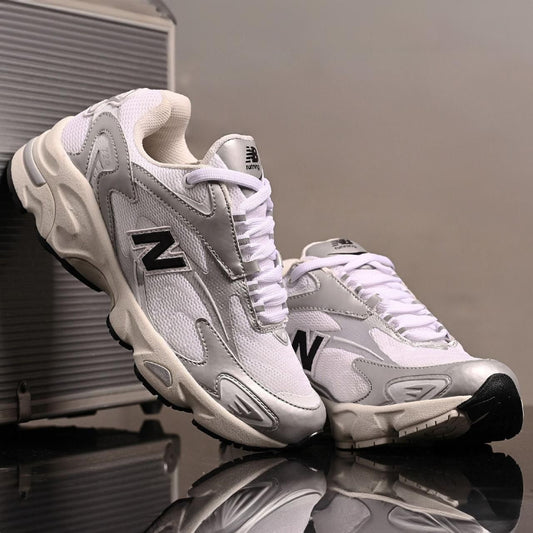 NEW BALANCE 725 TRI