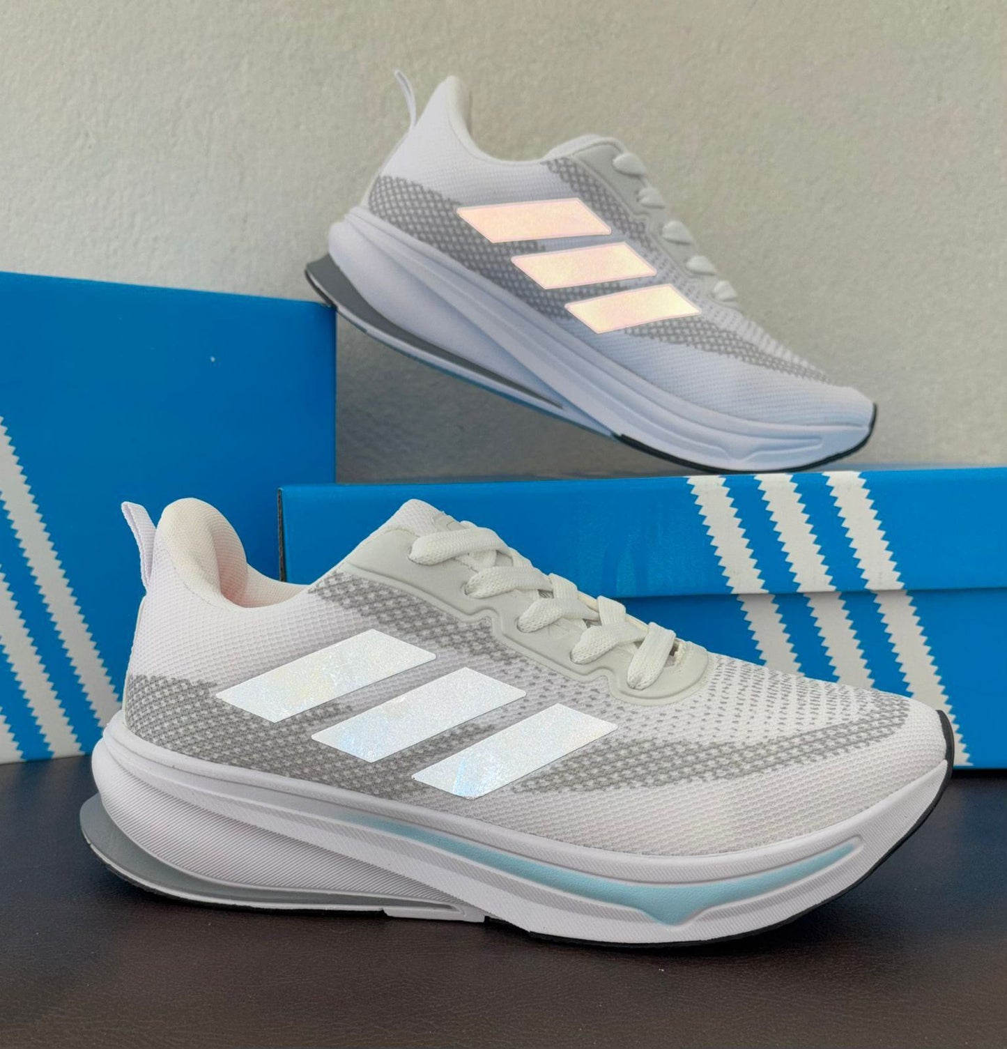 ADIDAS SUPER NOVA